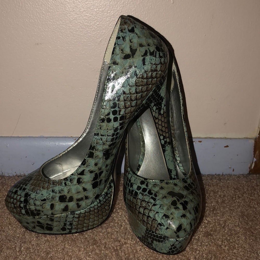 Exotic heels